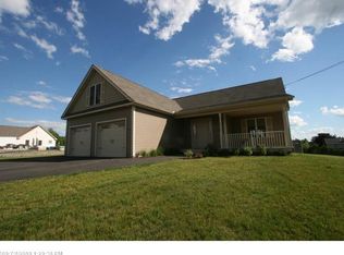 21 Chickadee Ln, Hampden, ME 04444