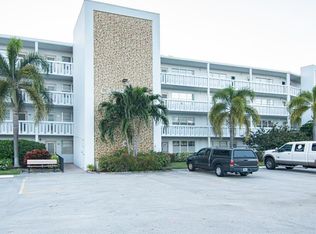 1042 Cambridge #1042-C, Deerfield Beach, FL 33442
