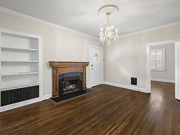 5th image of 2119 Westwood Ave