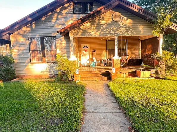 302 Central Blvd, Tallassee, AL 36078