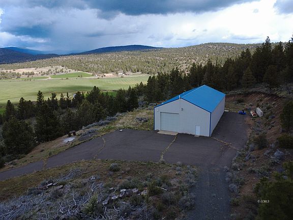 4th image of 88840 Dog Lake Ln
