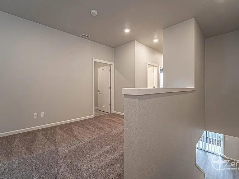 16324 NE 21st St — Photo 17