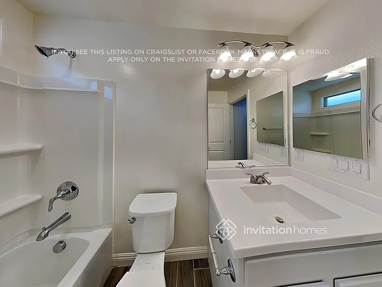 242 N 69th Pl — Photo 16
