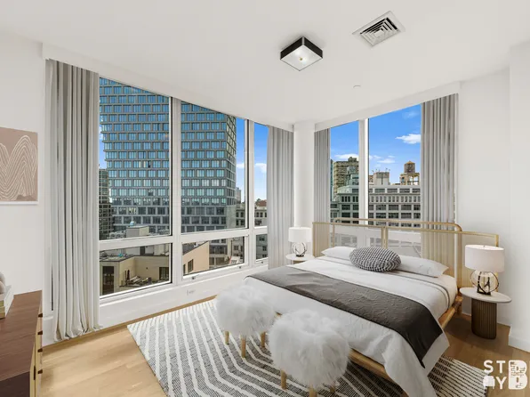 525 Clinton Avenue image 5 of 17