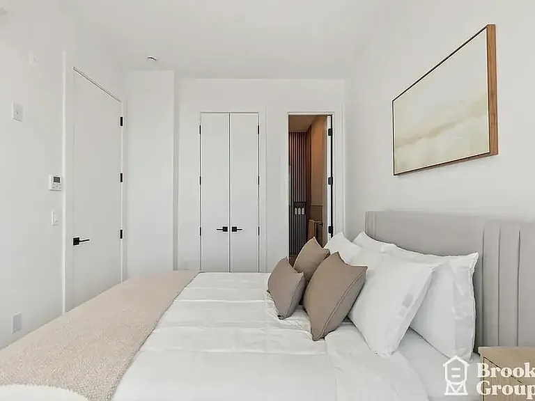 556 Baltic St #809 — Photo 5