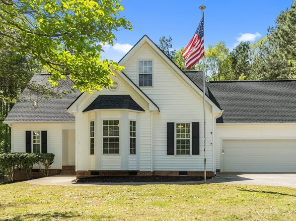 105 Coral Ridge Cir, Franklinton, NC 27525