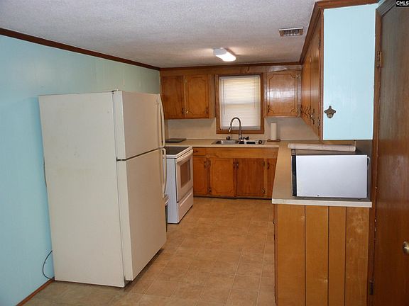 2nd image of 723 Laurel Rd