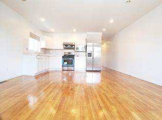 14928 22nd Ave FLOOR 2, Whitestone, NY 11357