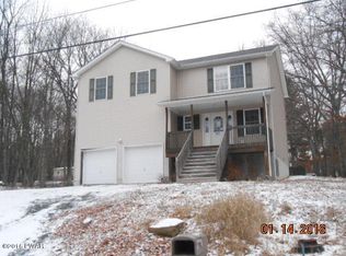 821 Sioux Dr, East Stroudsburg, PA 18302