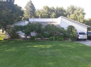 985 E Highland Ave, Hermiston, OR 97838