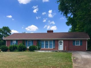 203 Sheffield Rd, Ridgeway, VA 24148