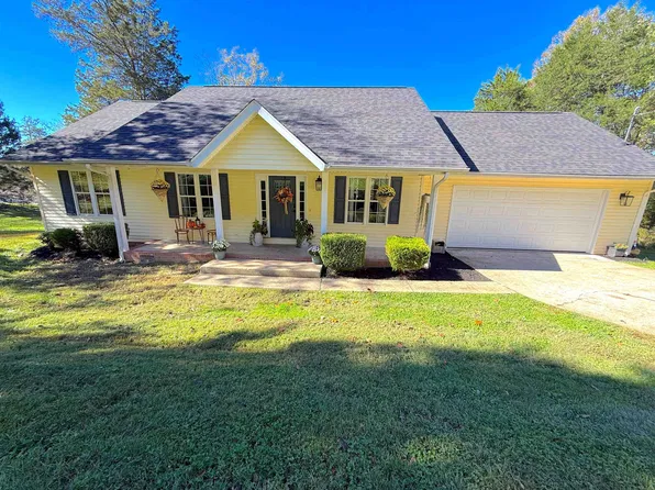 3065 Amey Dr, Barboursville, WV 25504