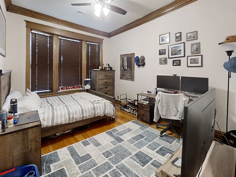 3765 N Lakewood Ave #2 — Photo 3