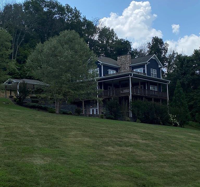 2nd image of 35 Opossum Valley Ln