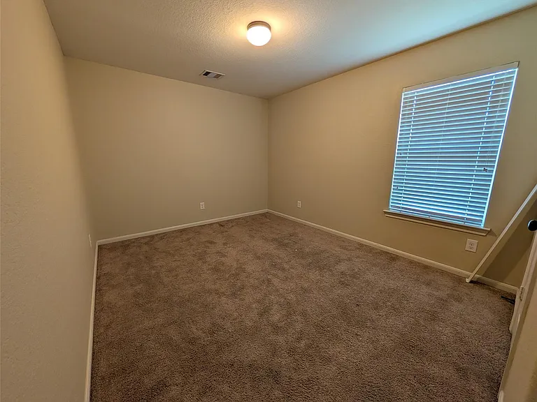 6614 Hunters Creek Ln — Photo 15