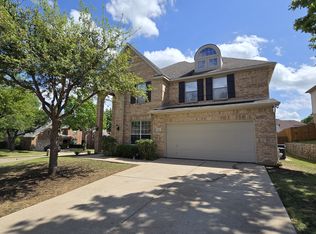687 Morgan Dr, Grand Prairie, TX 75052