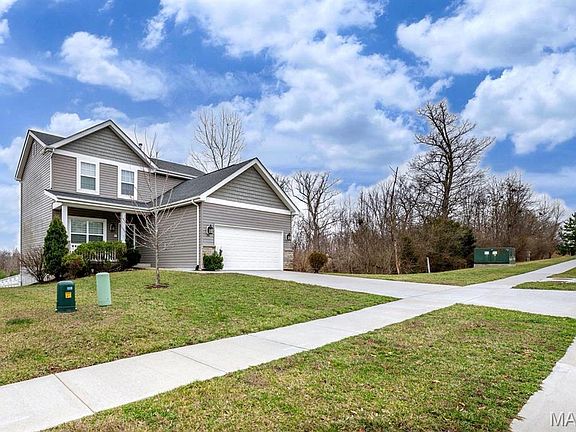 2nd image of 110 Cobble Rd