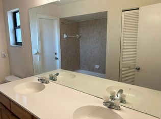 609 Edgewood Dr, Melbourne, FL 32901