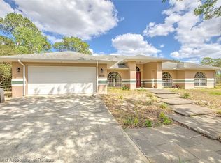 5716 Wolf Lake Rd, Sebring, FL 33875