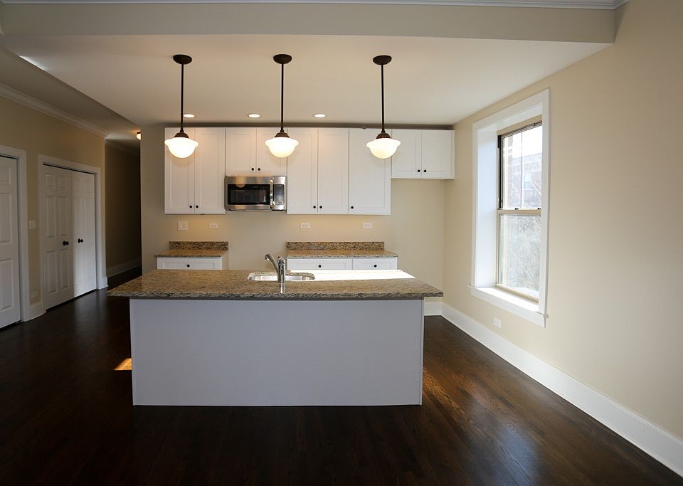 1st image of 5135-45 S Ingleside Ave #5135-2