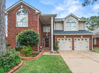 7911 Hidden Oaks Ln, Houston, TX 77095