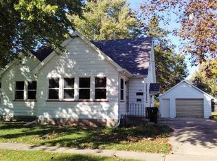 219 E South St, Geneseo, IL 61254