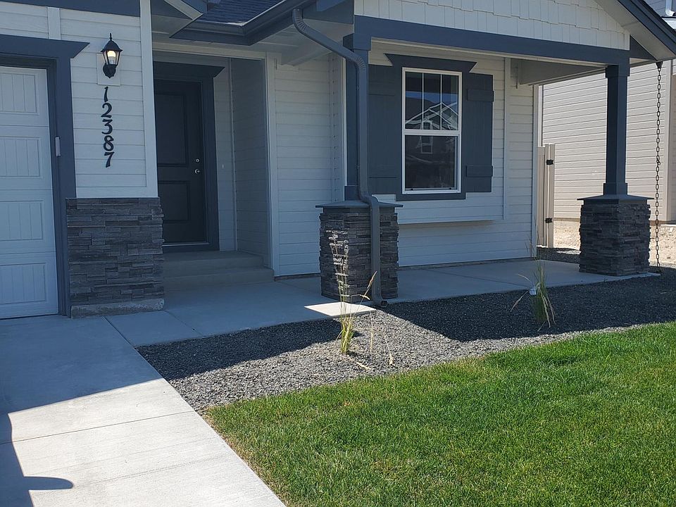 1st image of 12387 Varga St
