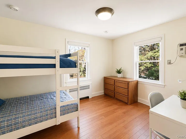 10 Taft Ln — Photo 11