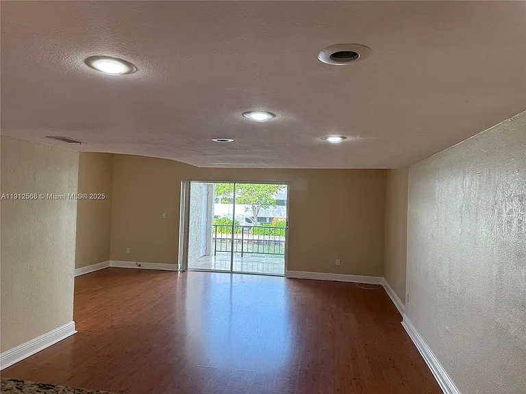 3745 NE 171st St #40 — Photo 4