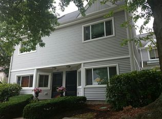 204 Perham St, West Roxbury, MA 02132