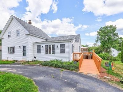 9 Walcott St, Oxford, MA, 01540