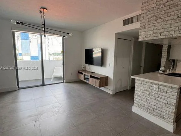 36 NW 6th Ave, Miami, FL