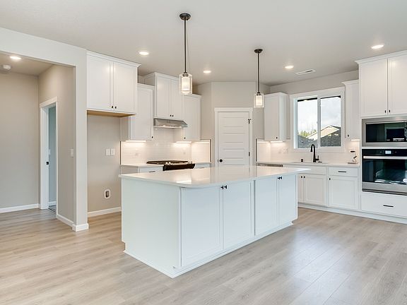 634 NW 28TH ST by Aho Construction