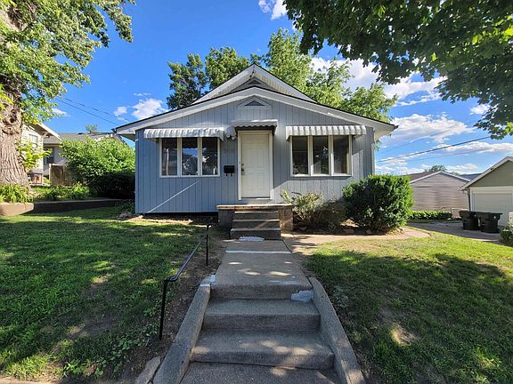 2nd image of 912 26th St