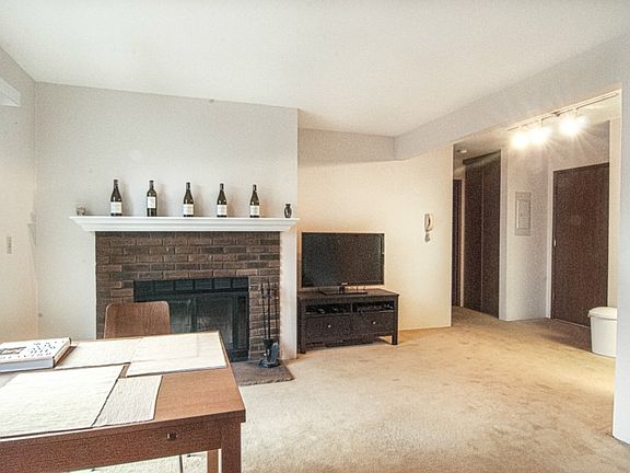 4th image of 566 Highland Dr APT 202