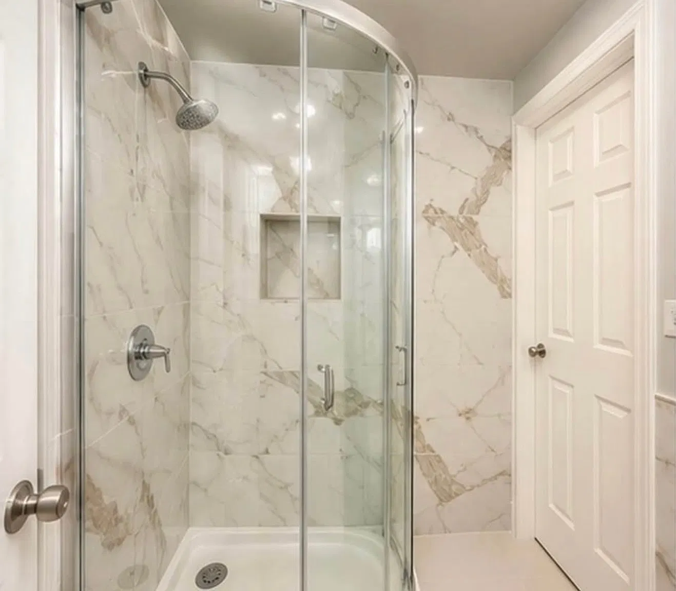 1 bed, 450 sqft, $1,800 — Photo 2