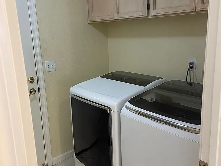 264 Thorndike Way — Photo 32