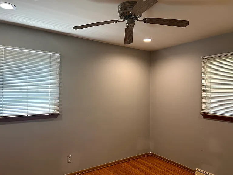 607 S Eastside Dr — Photo 17