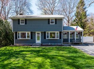 42 Cottonwood Ln, Uncasville, CT 06382