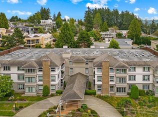 1234 Merklin St #303, White Rock, BC V4B 4B9