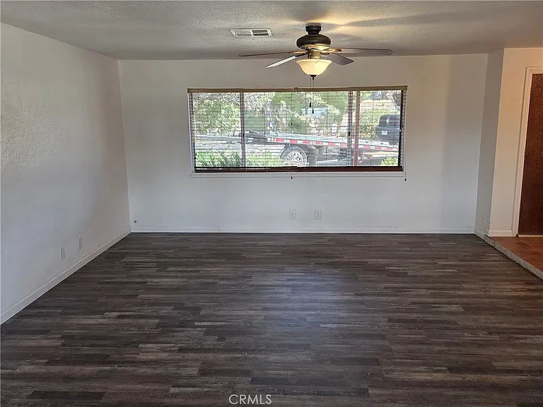 19145 Tomahawk Rd — Photo 6