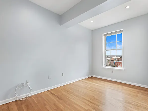 187 Wayne Street image 6 of 14