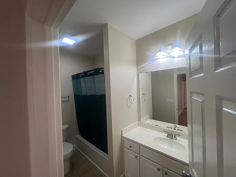 4441 Burbank Dr #906 — Photo 3