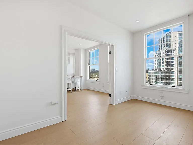 702 Ash St #702 — Photo 26