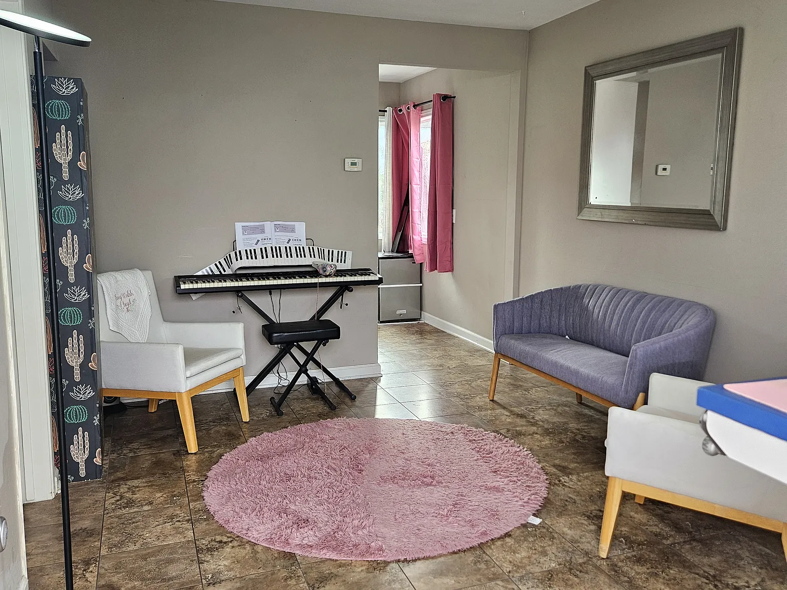 2 bed, 815 sqft, $4,500 — Photo 3
