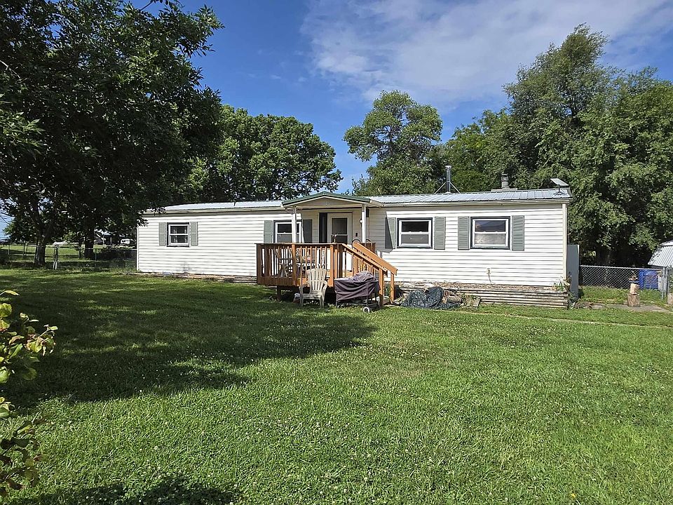 1st image of 3417 Tree Ln