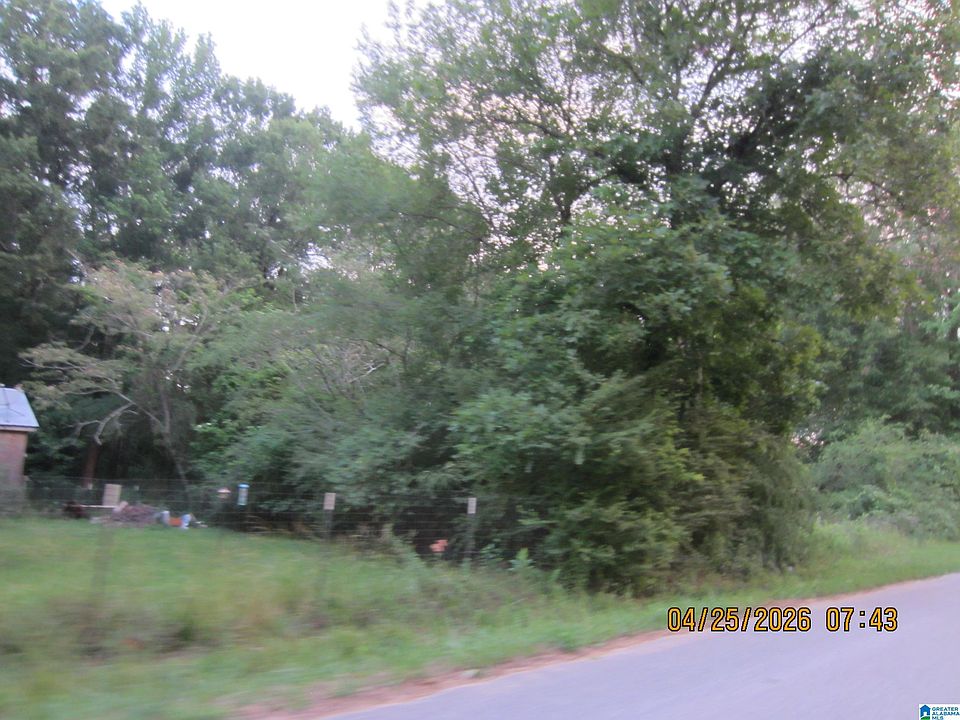 2nd image of 74 Heritage Rd #12
