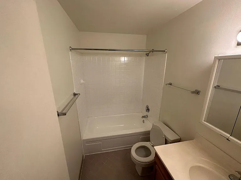 14421 8th Ave SW #209 — Photo 14