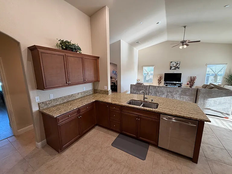 1274 N Cerritos Ave — Photo 21