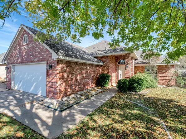 6028 Bent Creek Dr, Haltom City, TX 76137